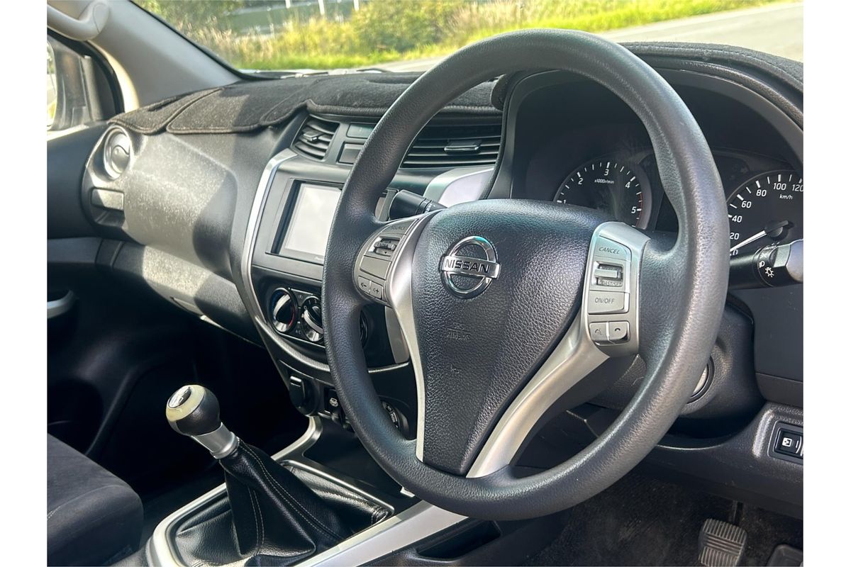2015 Nissan Navara RX D23 4X4