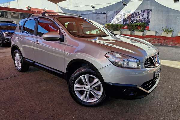 2013 Nissan Dualis ST J10 Series 4