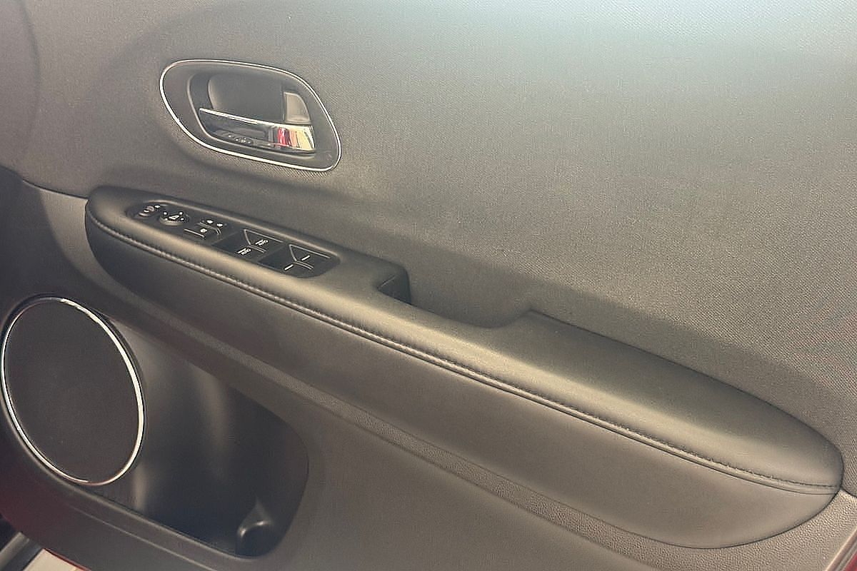 2019 Honda HR-V VTi-S