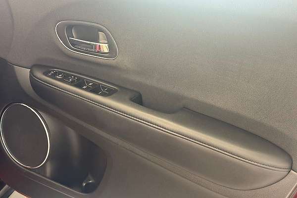 2019 Honda HR-V VTi-S