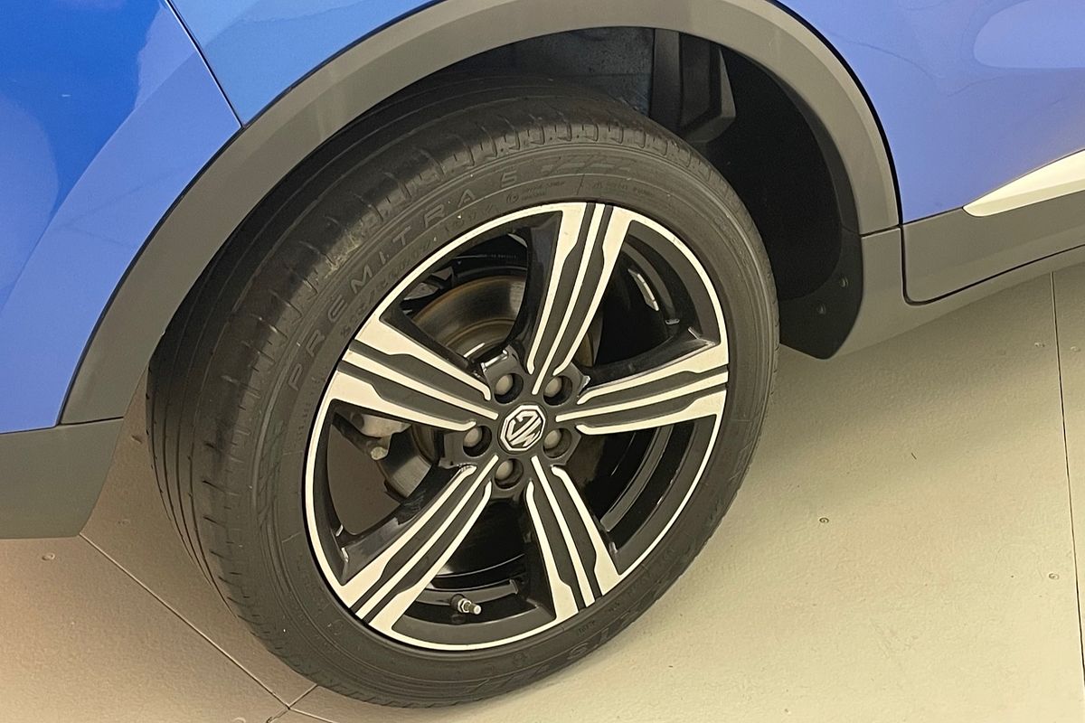 2020 MG ZS Essence AZS1