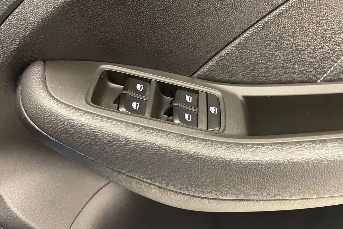 2020 MG ZS Essence AZS1
