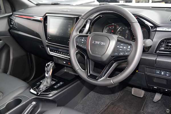 2025 Isuzu D-MAX BLADE 4X4