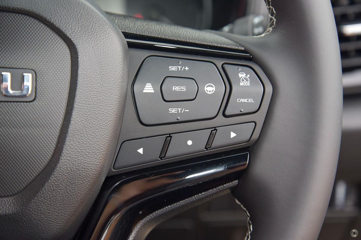 2025 Isuzu D-MAX BLADE 4X4