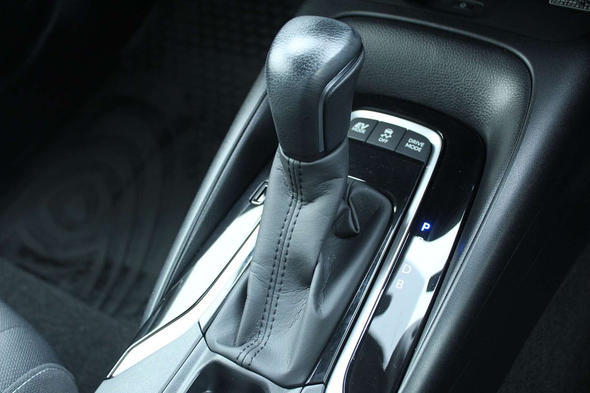2022 Toyota Corolla SX Hybrid ZWE211R