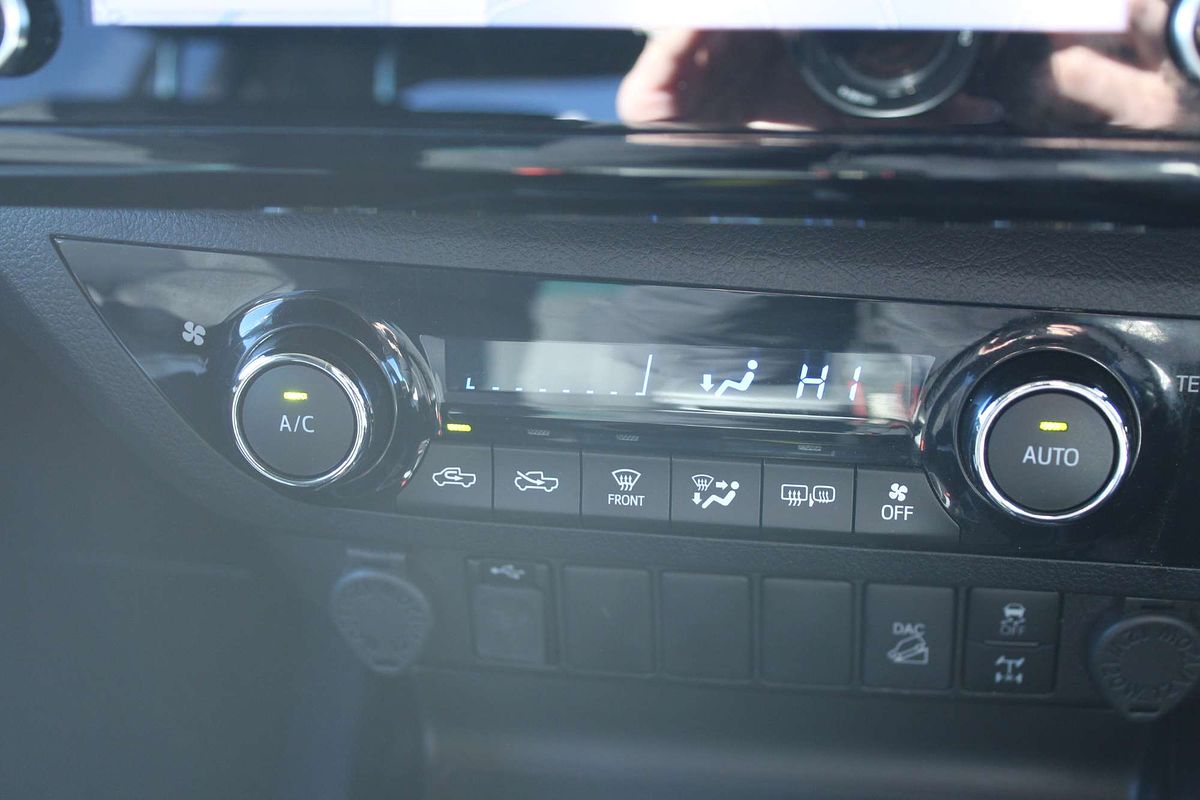 2020 Toyota Hilux SR5 GUN126R 4X4
