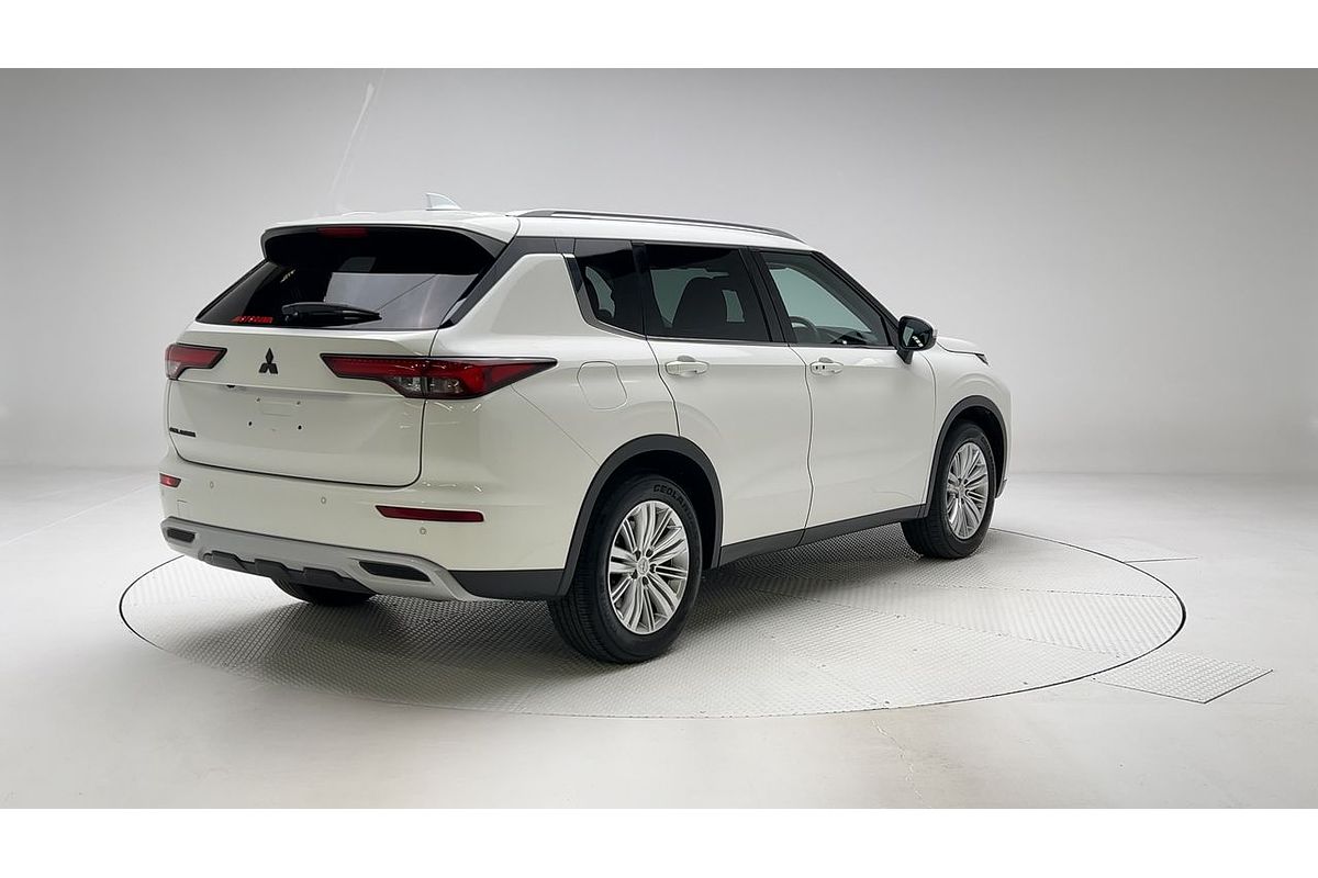 2021 Mitsubishi Outlander LS ZM