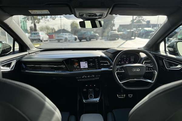 2024 Audi Q4 e-tron 55 F4