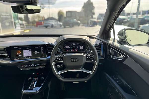 2024 Audi Q4 e-tron 55 F4