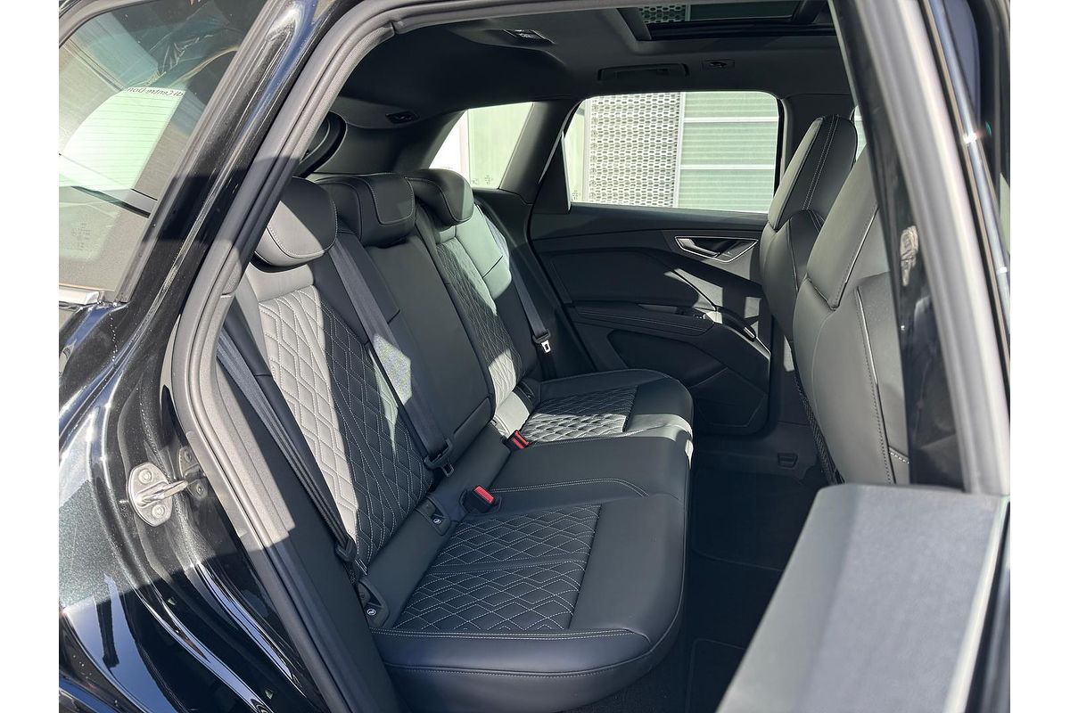 2024 Audi Q4 e-tron 55 F4
