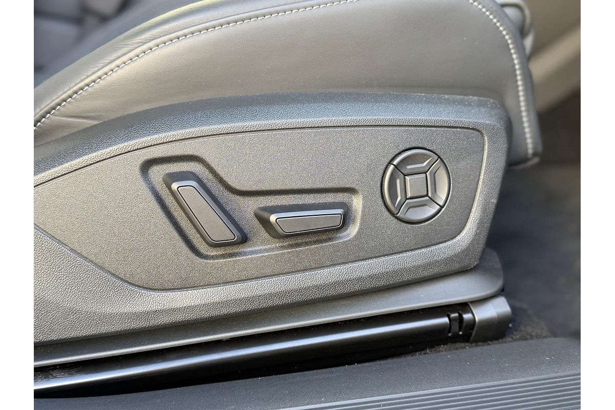 2024 Audi Q4 e-tron 55 F4