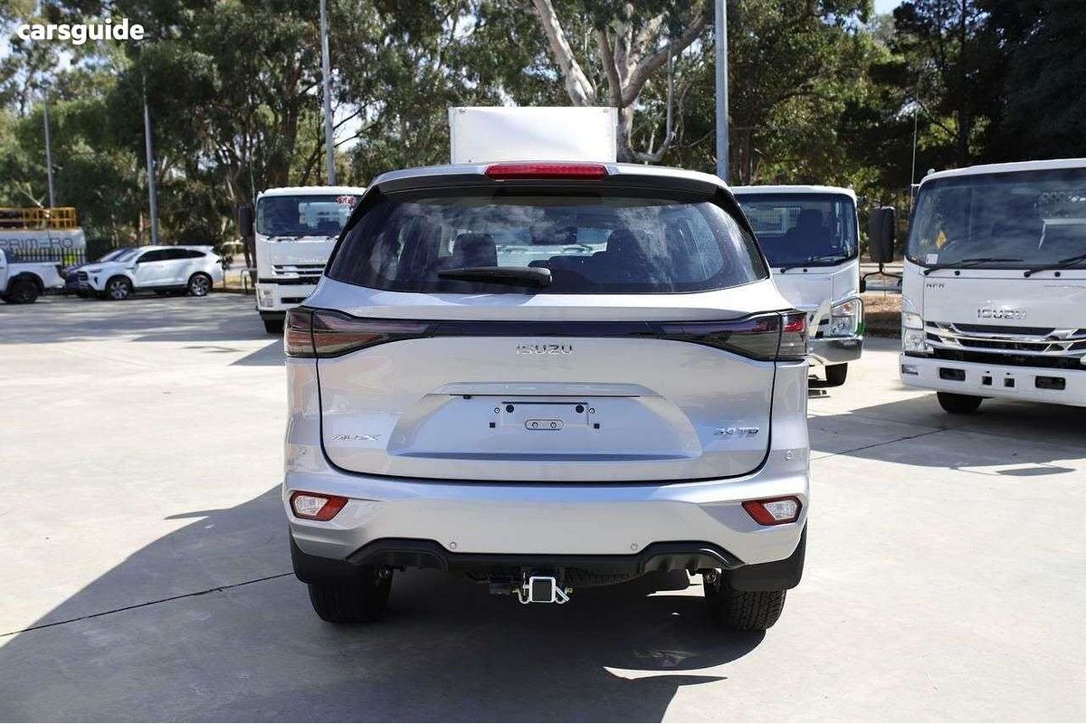 2025 Isuzu MU-X LS-M