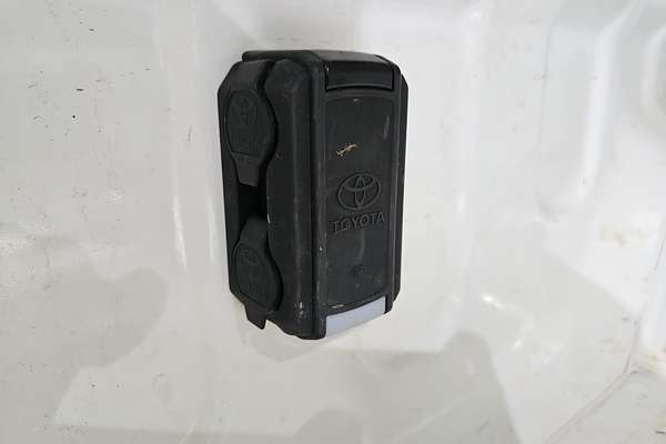 2022 Toyota Hilux SR GUN126R 4X4