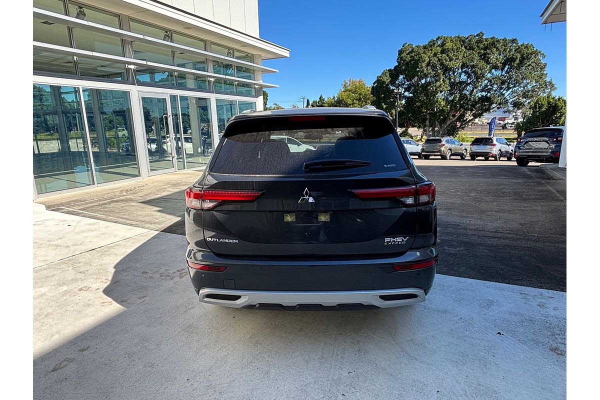2025 Mitsubishi Outlander PHEV Exceed ZM