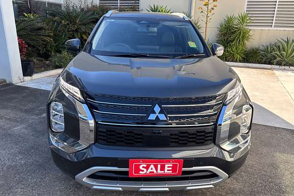 2025 Mitsubishi Outlander PHEV Exceed ZM