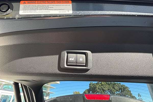 2025 Mitsubishi Outlander PHEV Exceed ZM
