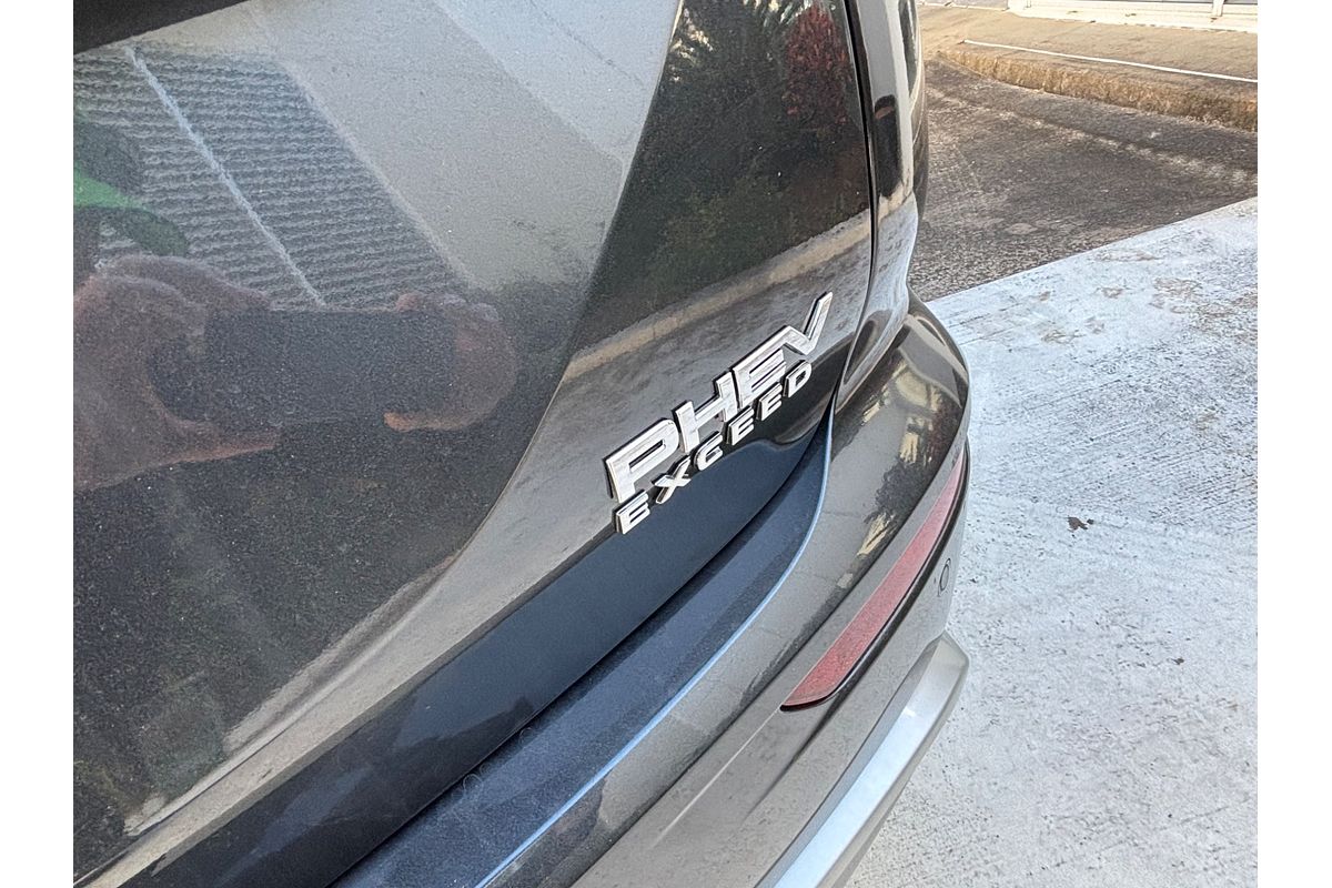 2025 Mitsubishi Outlander PHEV Exceed ZM