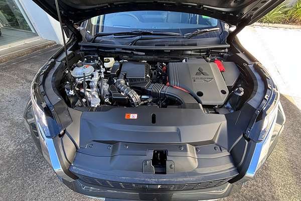 2025 Mitsubishi Outlander PHEV Exceed ZM