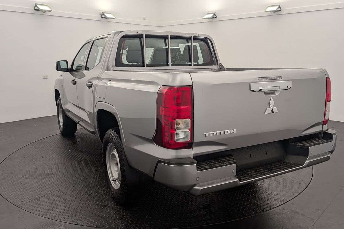 2025 Mitsubishi Triton GLX MV 4X4