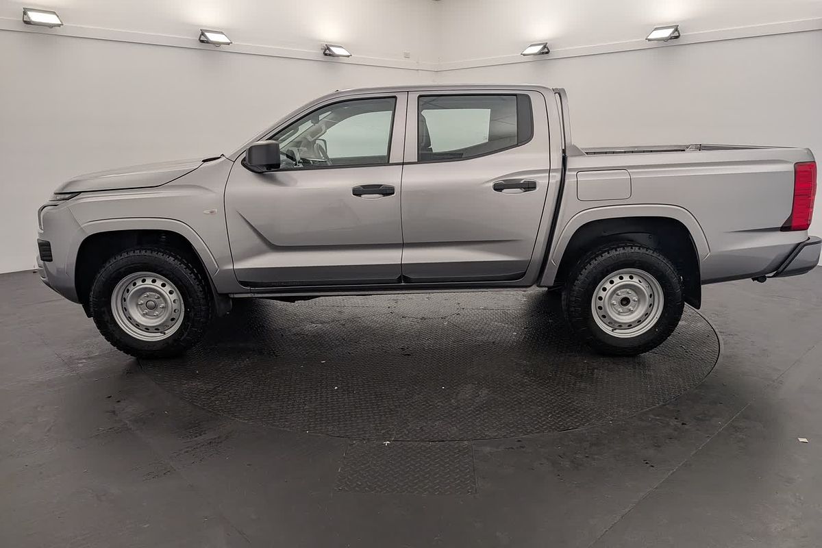 2025 Mitsubishi Triton GLX MV 4X4