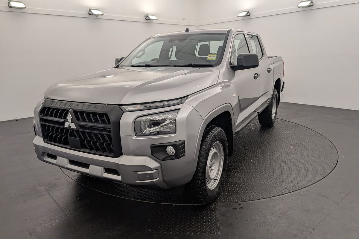 2025 Mitsubishi Triton GLX MV 4X4