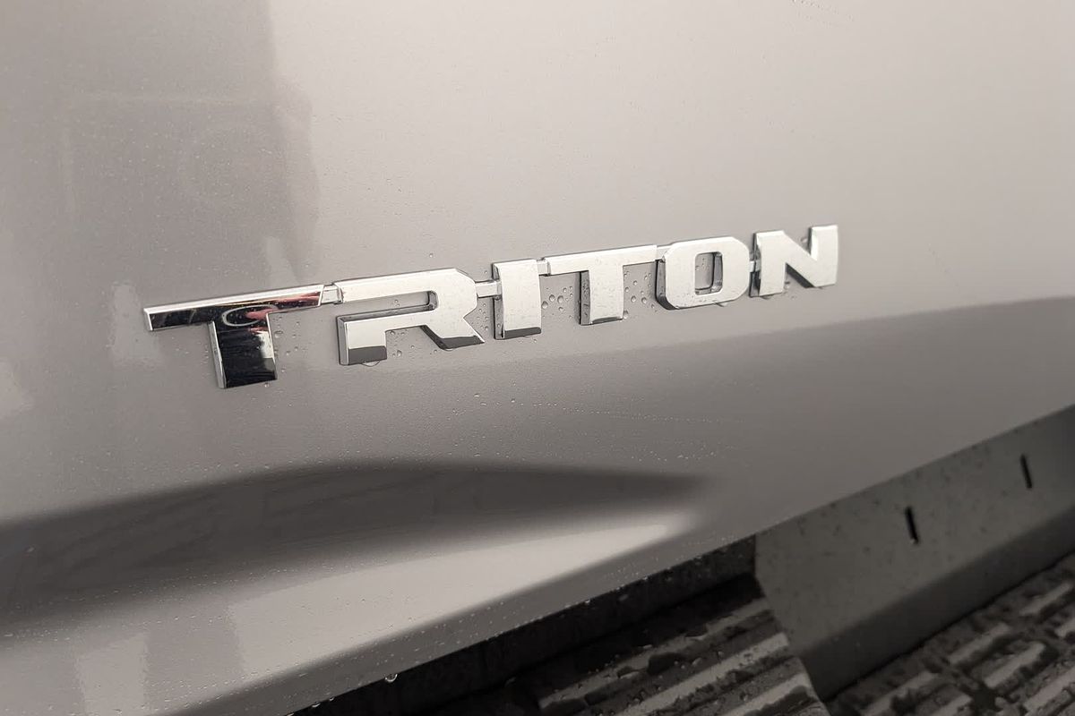 2025 Mitsubishi Triton GLX MV 4X4