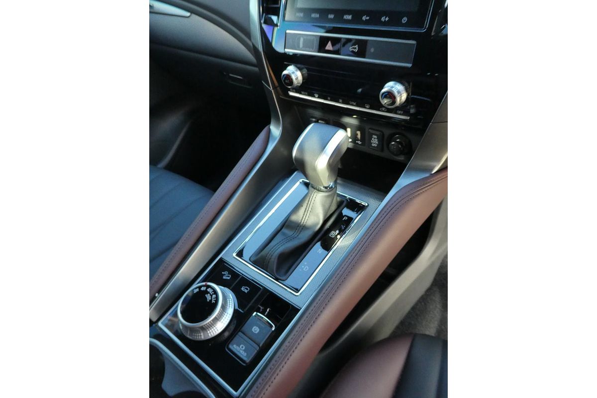 2024 Mitsubishi Pajero Sport GSR QG