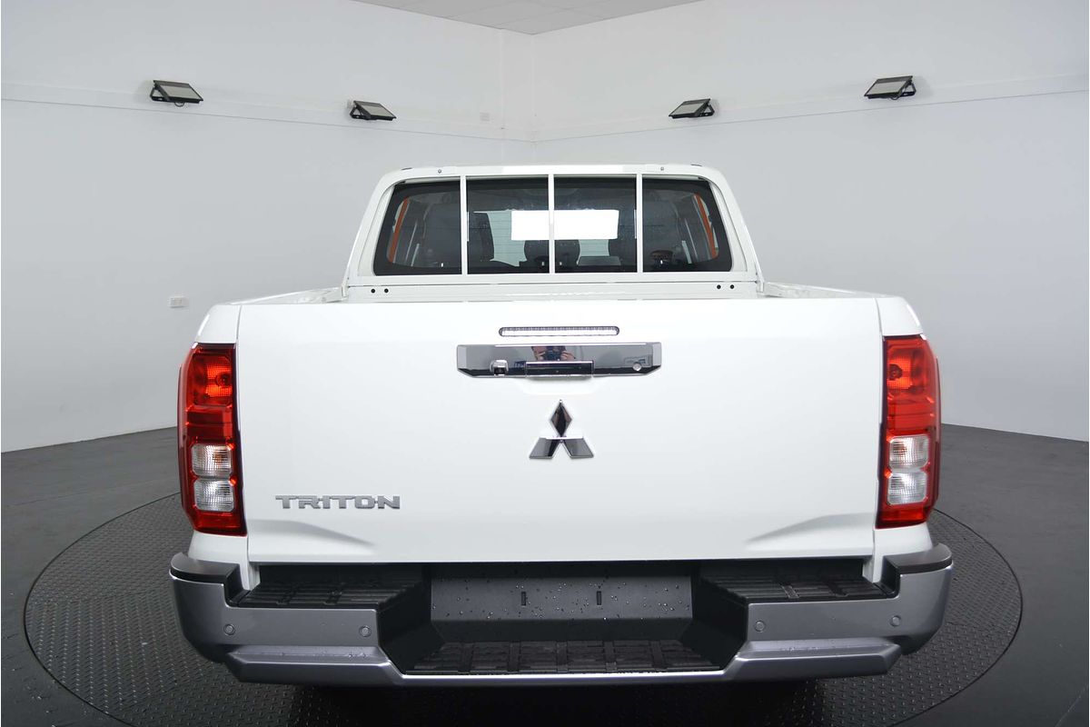 2025 Mitsubishi MV4V47