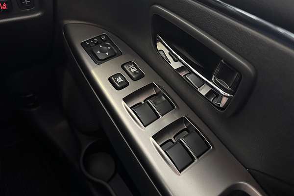 2025 Mitsubishi ASX LS XD
