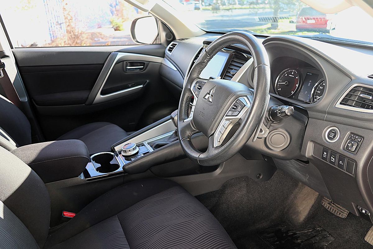 2021 Mitsubishi Pajero Sport GLS QF