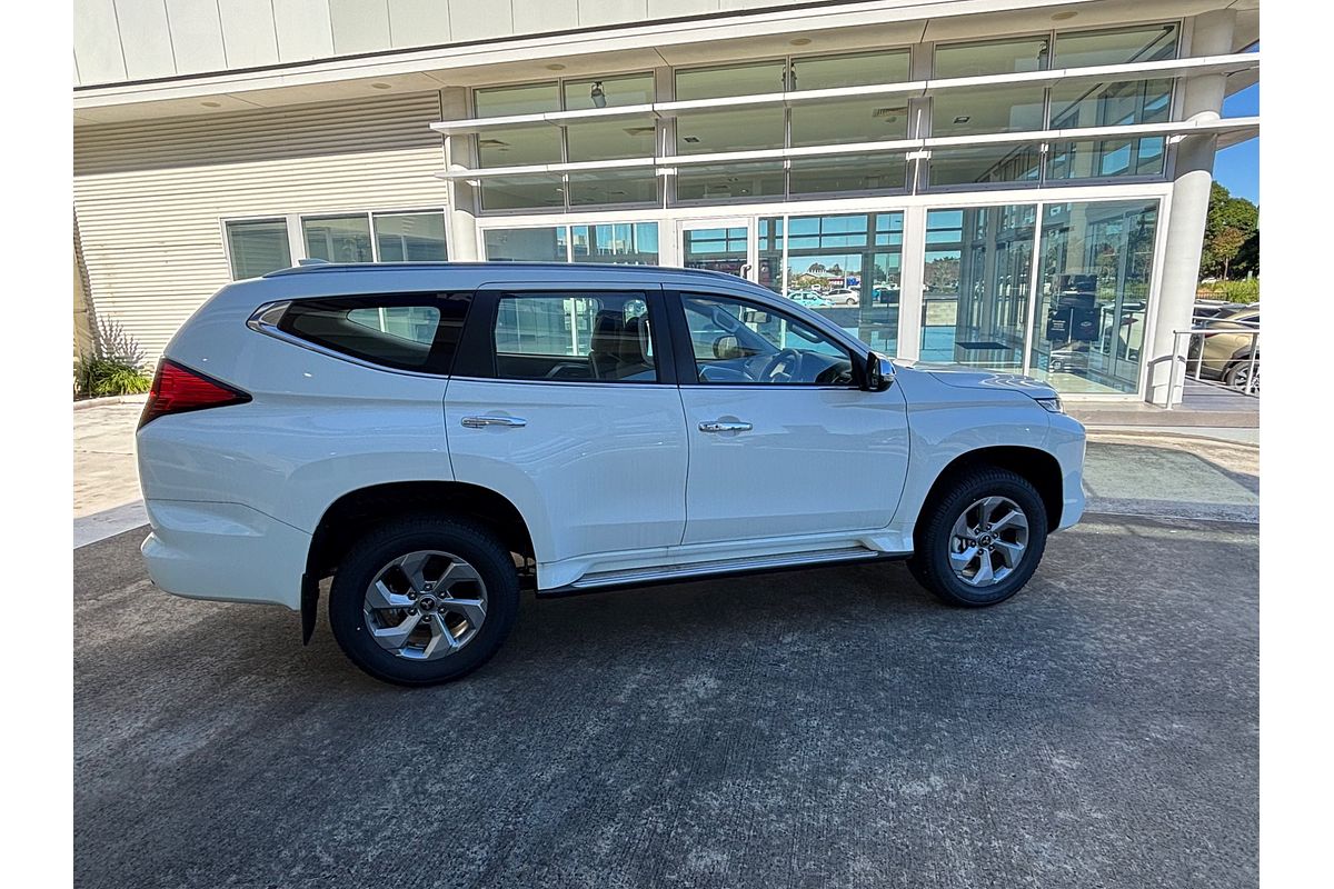 2025 Mitsubishi Pajero Sport GLX QG
