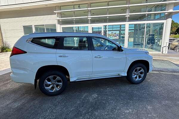 2025 Mitsubishi Pajero Sport GLX QG