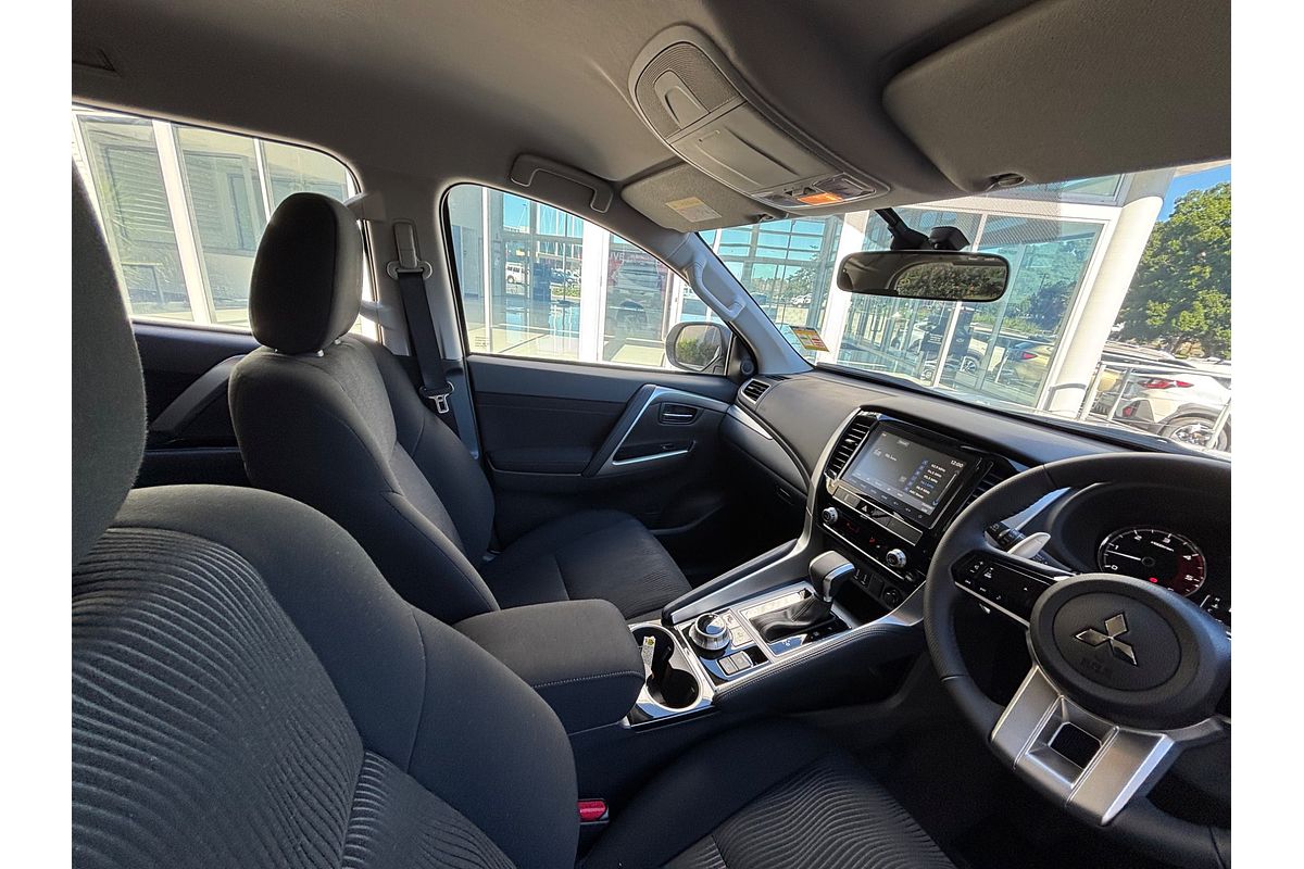 2025 Mitsubishi Pajero Sport GLX QG