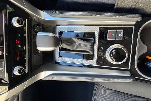 2025 Mitsubishi Pajero Sport GLX QG