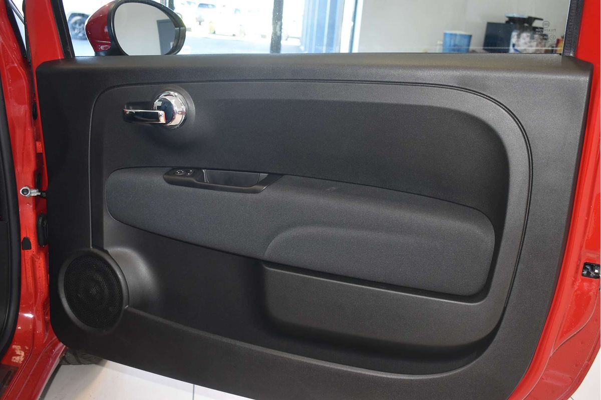 2023 Fiat 500 Dolcevita