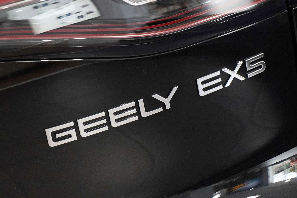 2025 Geely EX5 Inspire E245