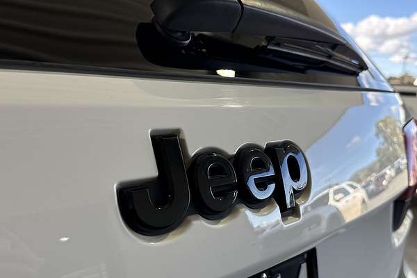 2021 Jeep Grand Cherokee Night Eagle WK