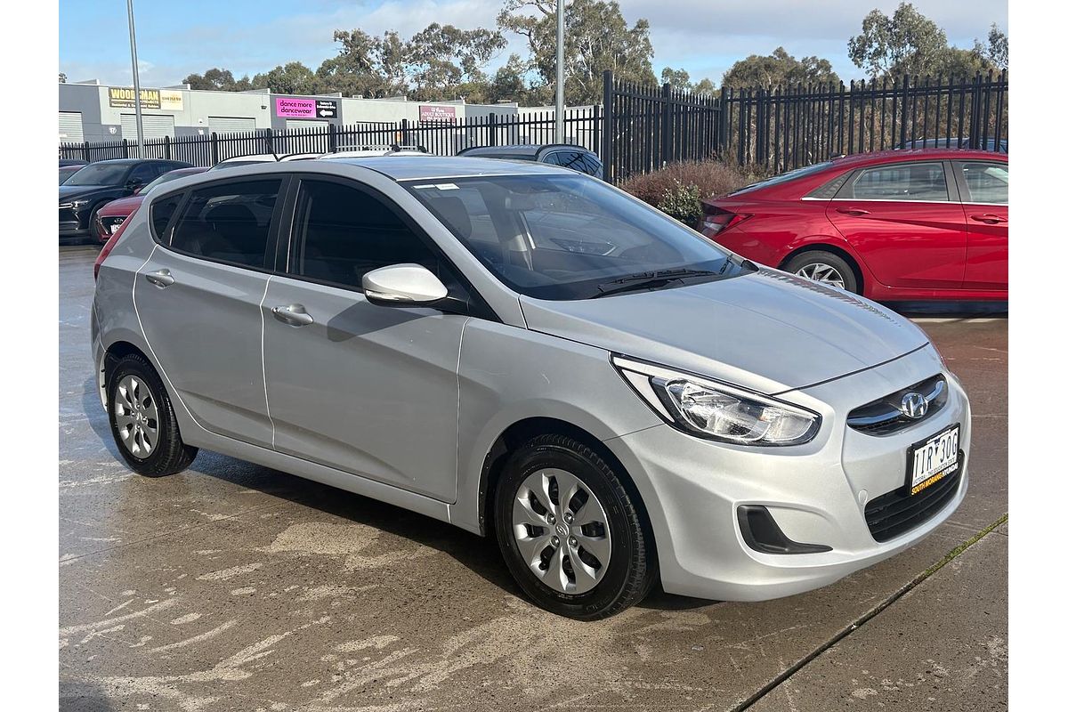 2016 Hyundai Accent Active RB3