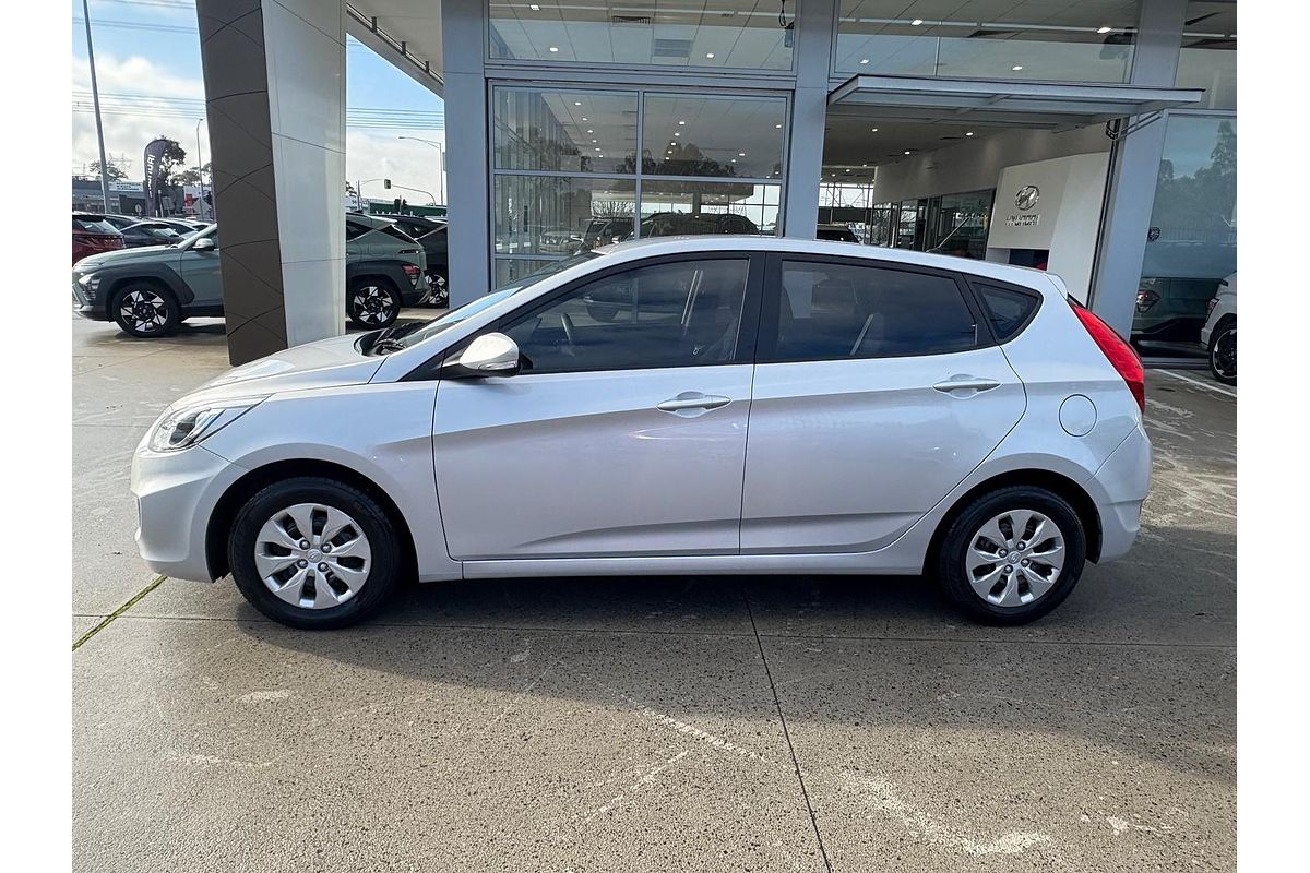 2016 Hyundai Accent Active RB3