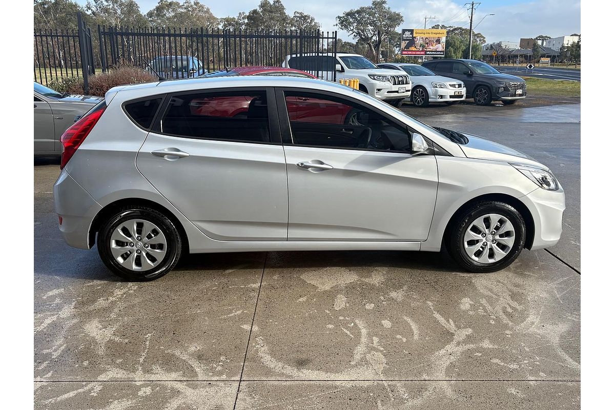 2016 Hyundai Accent Active RB3