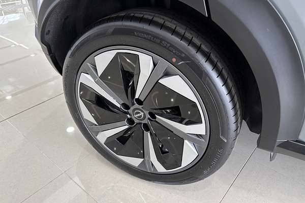 2024 Nissan JUKE ST-L F16