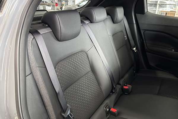 2024 Nissan JUKE ST-L F16