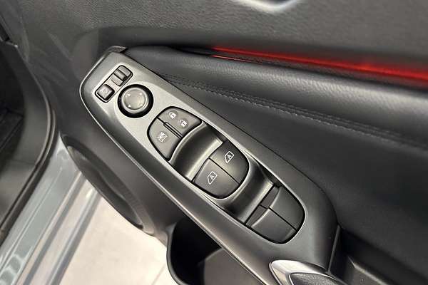 2024 Nissan JUKE ST-L F16