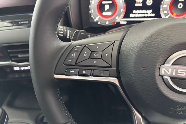 2024 Nissan JUKE ST-L F16