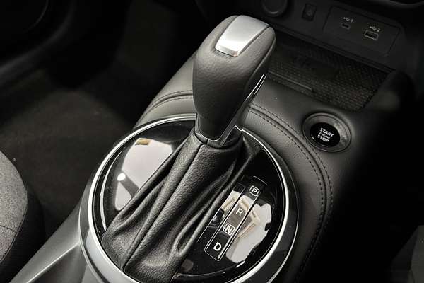 2024 Nissan JUKE ST-L F16