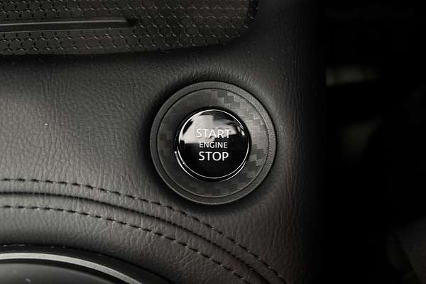 2024 Nissan JUKE ST-L F16