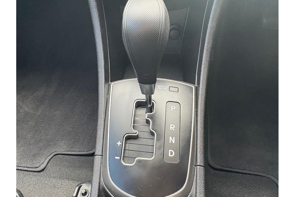 2016 Hyundai Accent Active RB3