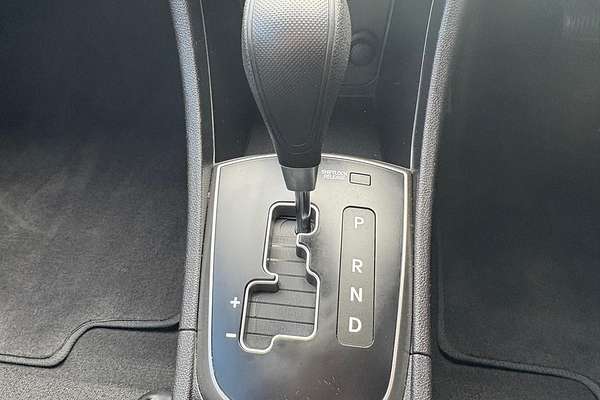 2016 Hyundai Accent Active RB3