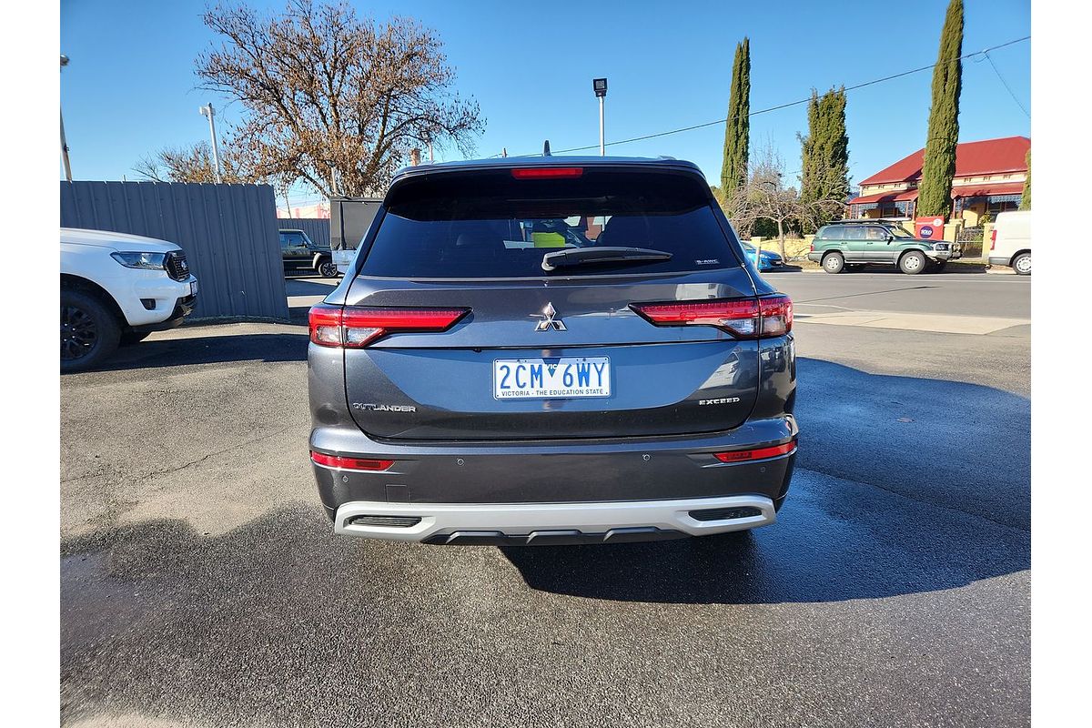2024 Mitsubishi Outlander Exceed ZM