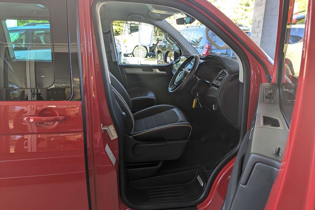 2019 Volkswagen Multivan TDI340 Black Edition T6 SWB